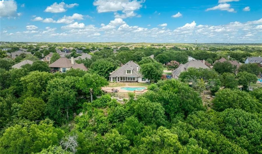 96 Bluff View Dr, Aledo, TX 76008 - 3 Beds, 2 Bath