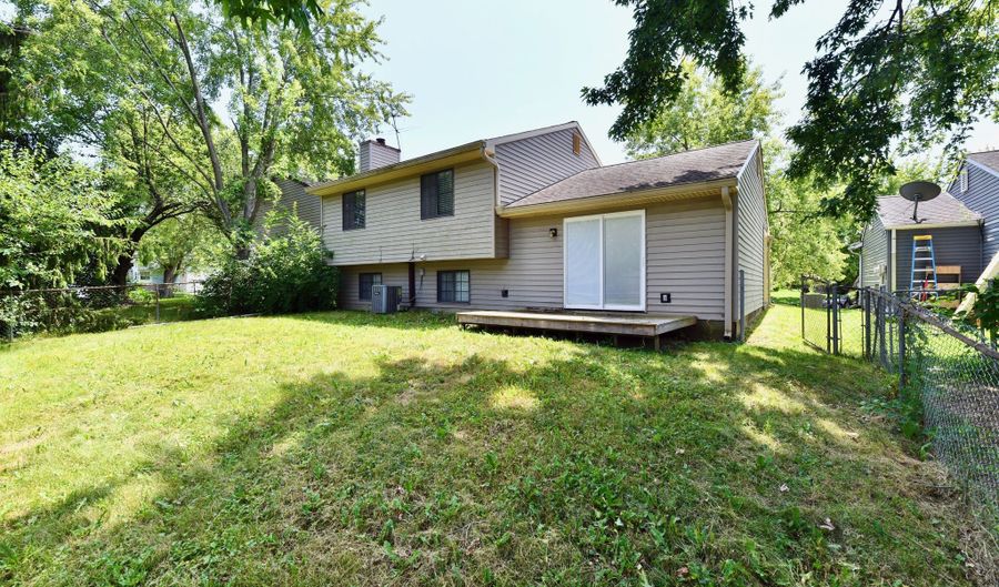 11050 Amburg Ct, Indianapolis, IN 46235 - 3 Beds, 2 Bath