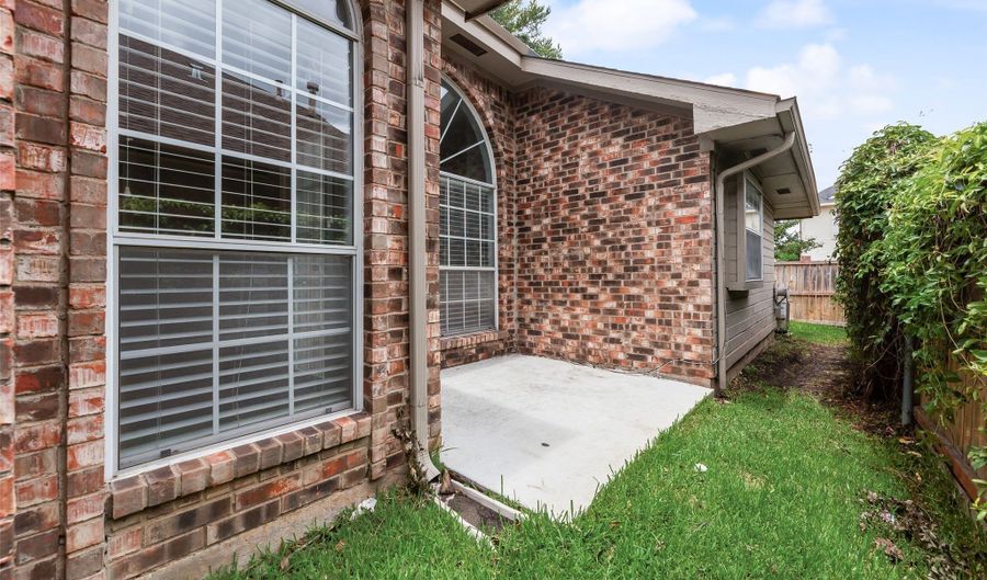 605 English Oak Dr, Allen, TX 75002 - 3 Beds, 2 Bath