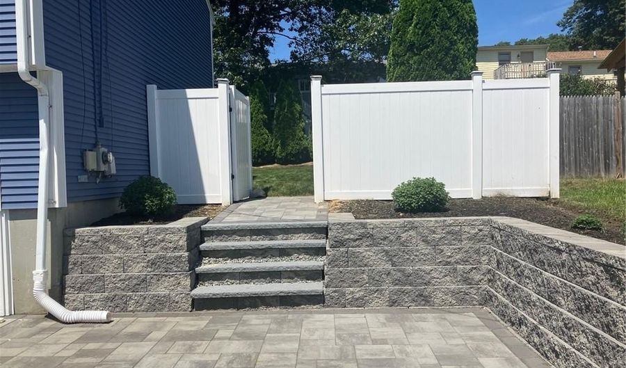 10 Hill St, North Providence, RI 02904 - 3 Beds, 2 Bath