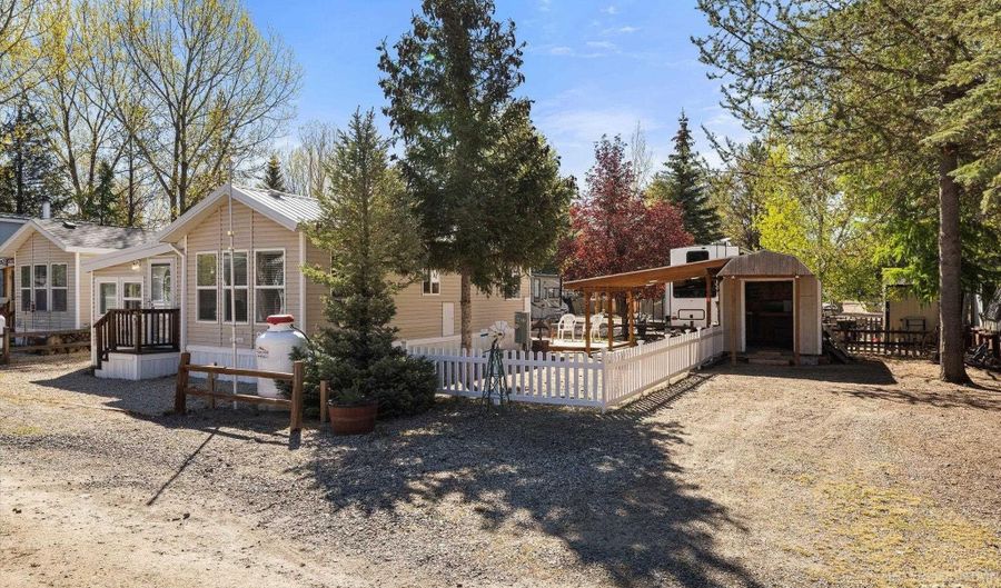33 35 A St, Cascade, ID 83611 - 1 Beds, 1 Bath