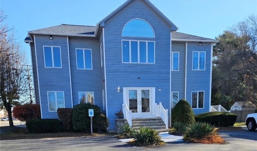 960 Tiogue Ave, Coventry, RI 02816 - 0 Beds, 0 Bath
