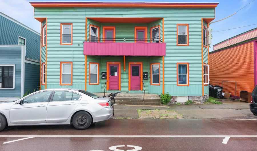 305-307 N Winooski Ave, Burlington, VT 05401 - 12 Beds, 4 Bath