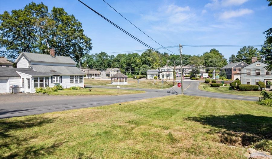 767 George Washington Tpke, Burlington, CT 06013 - 3 Beds, 1 Bath