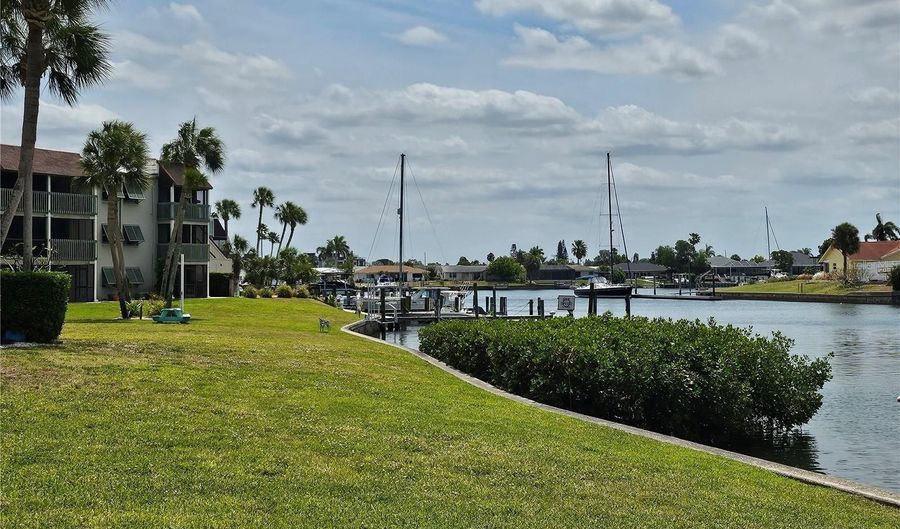 1028 APOLLO BEACH Blvd 19, Apollo Beach, FL 33572 - 2 Beds, 3 Bath