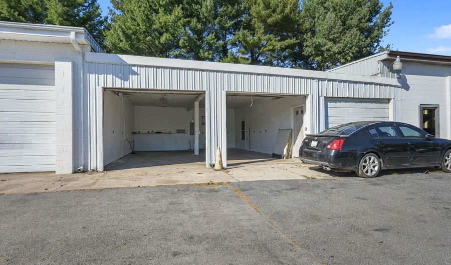 5382 N DUPONT Hwy, Dover, DE 19901 - 0 Beds, 0 Bath