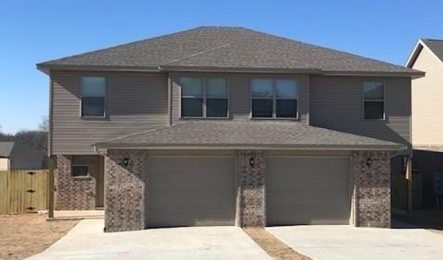 604 SW Loudon Dr 2, Bentonville, AR 72712 - 4 Beds, 3 Bath