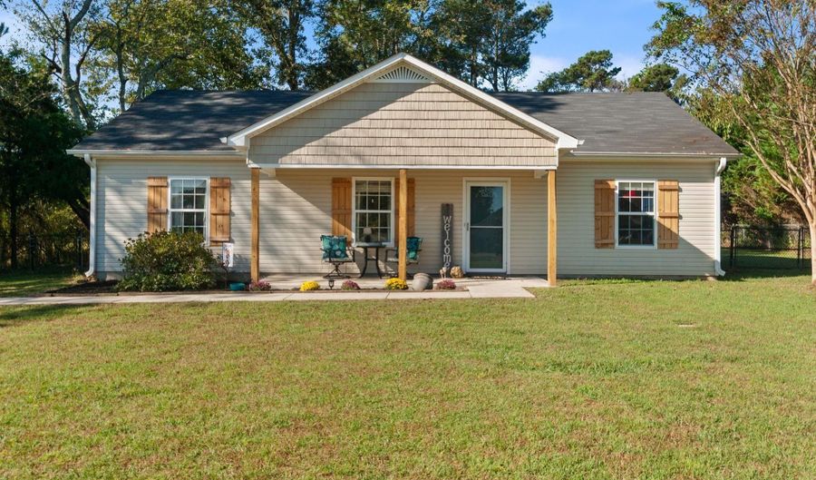 27557 Alabama Highway 251, Ardmore, AL 35739 - 3 Beds, 2 Bath