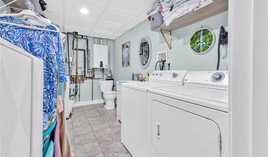 75 Canning St, Cumberland, RI 02864 - 2 Beds, 2 Bath