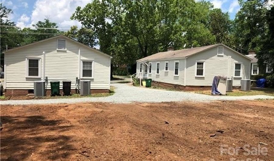 424 Skyland Ave, Charlotte, NC 28205 - 2 Beds, 1 Bath