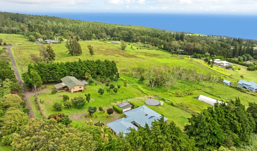 44-2554 KEAHUA Rd, Honokaa, HI 96727 - 6 Beds, 6 Bath