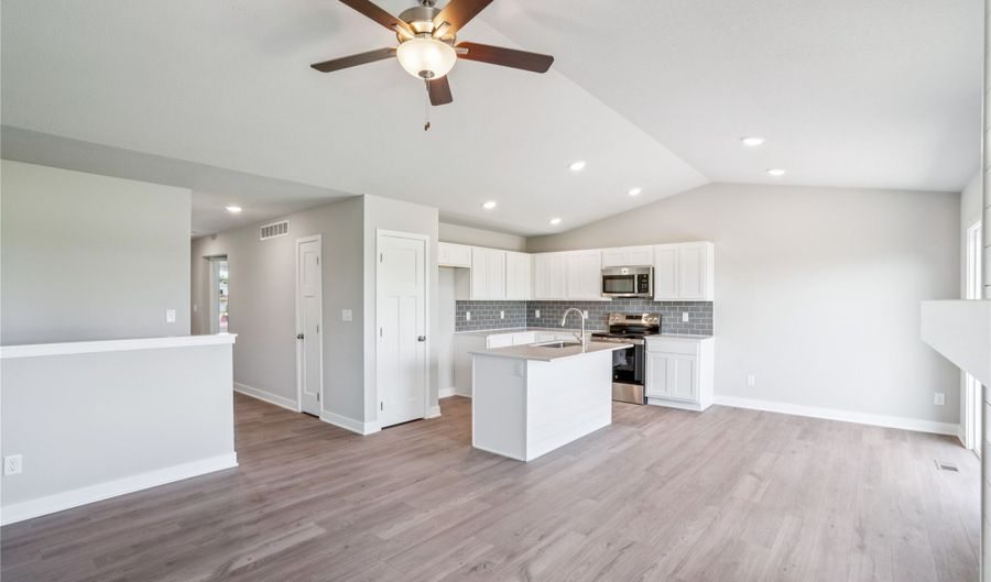 25091 Bluebird Cir, Adel, IA 50003 - 3 Beds, 2 Bath