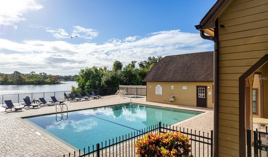 415 LAKEPOINTE Dr 207, Altamonte Springs, FL 32701 - 1 Beds, 1 Bath