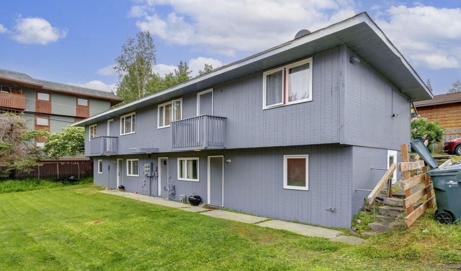 8500 Golden St, Anchorage, AK 99502 - 9 Beds, 4 Bath