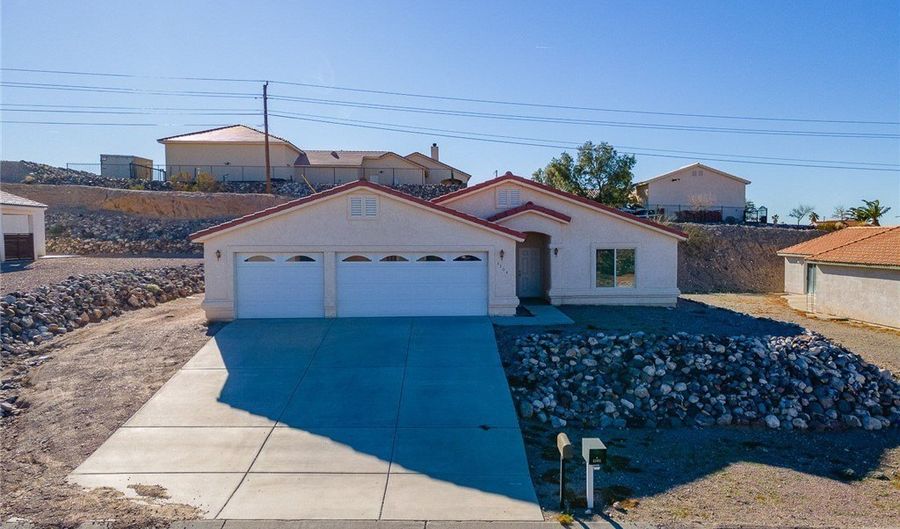 3304 S Ridge Ave, Bullhead City, AZ 86429 - 3 Beds, 2 Bath