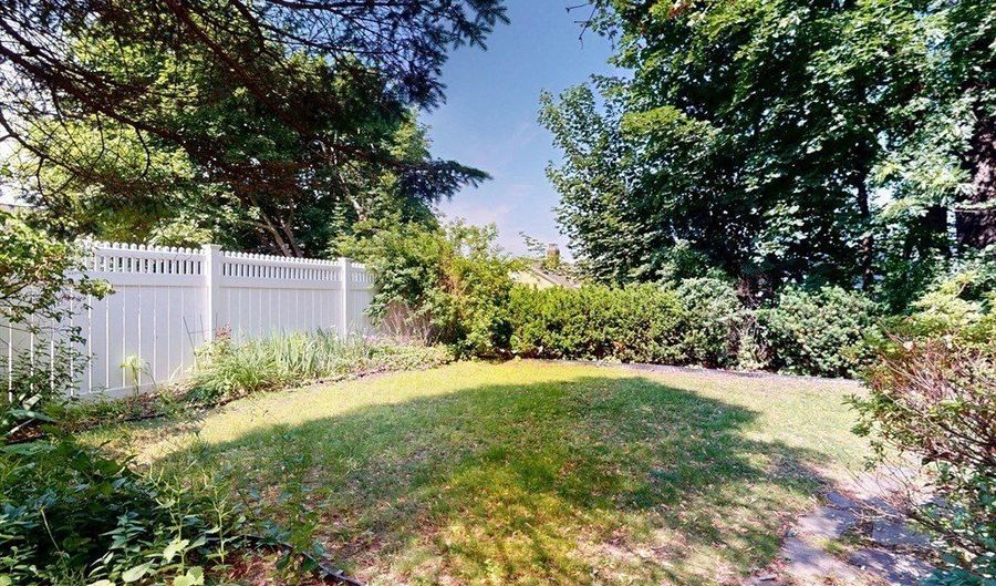 12 Bigelow Cir 3, Boston, MA 02135 - 2 Beds, 1 Bath