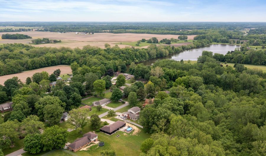 5631 N Olivia Dr, Alexandria, IN 46001 - 3 Beds, 2 Bath
