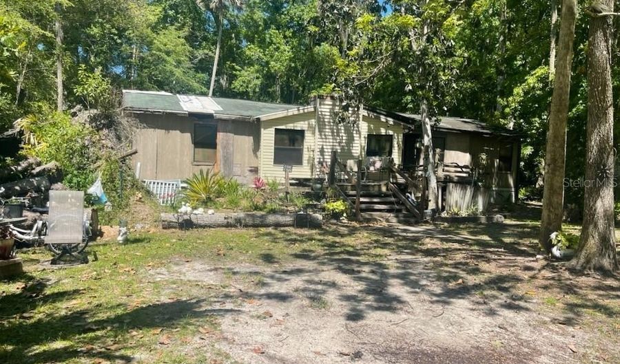 24047 RIVER Rd, Astor, FL 32102 - 3 Beds, 2 Bath