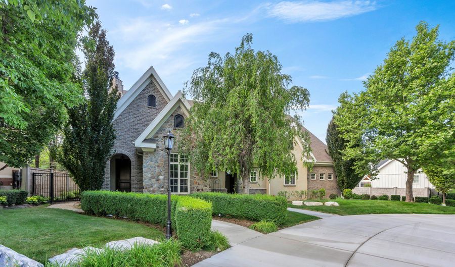650 E CENTER St, Alpine, UT 84004 - 6 Beds, 7 Bath