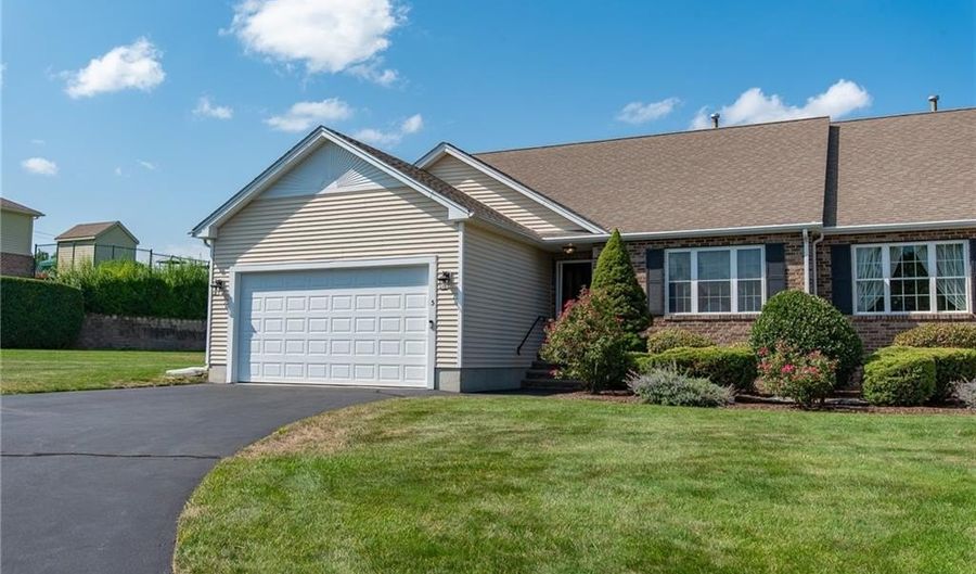 5 Sweet Corn Dr, Cranston, RI 02921 - 2 Beds, 2 Bath