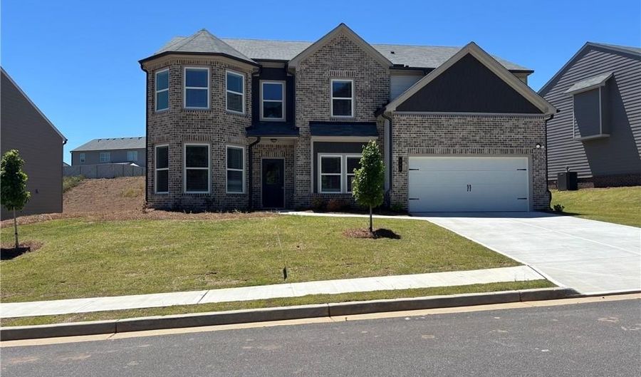 345 Rodeo Dr, Auburn, GA 30011 - 5 Beds, 3 Bath
