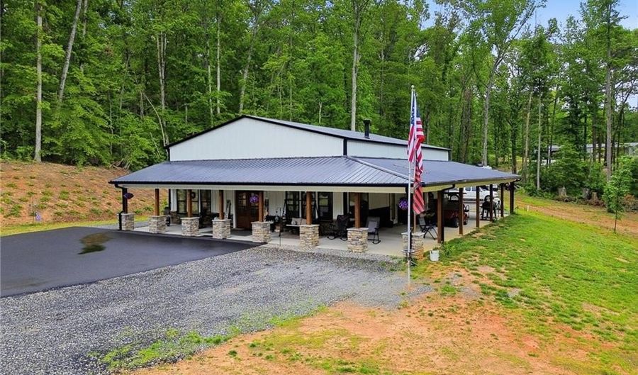 580 A Eagles Perch Rd, Ball Ground, GA 30107 - 2 Beds, 2 Bath