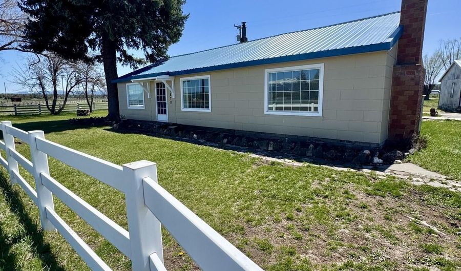 61670 Klamath Falls-Lakeview Hwy, Bly, OR 97622 - 3 Beds, 2 Bath