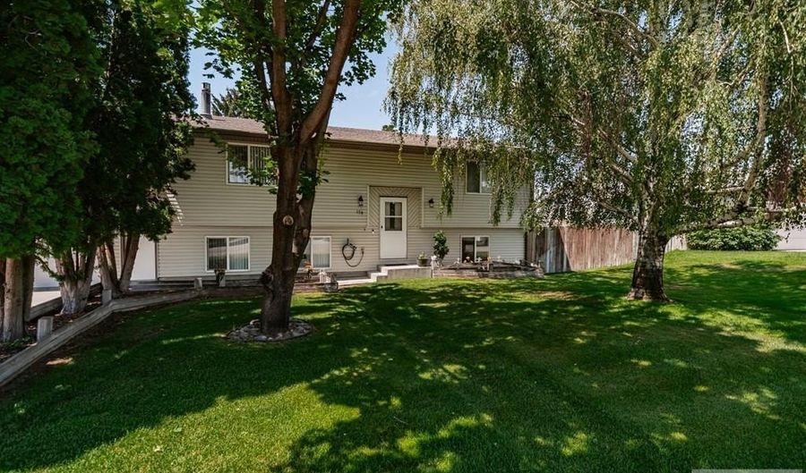 178 N 680 W, Blackfoot, ID 83221 - 3 Beds, 2 Bath