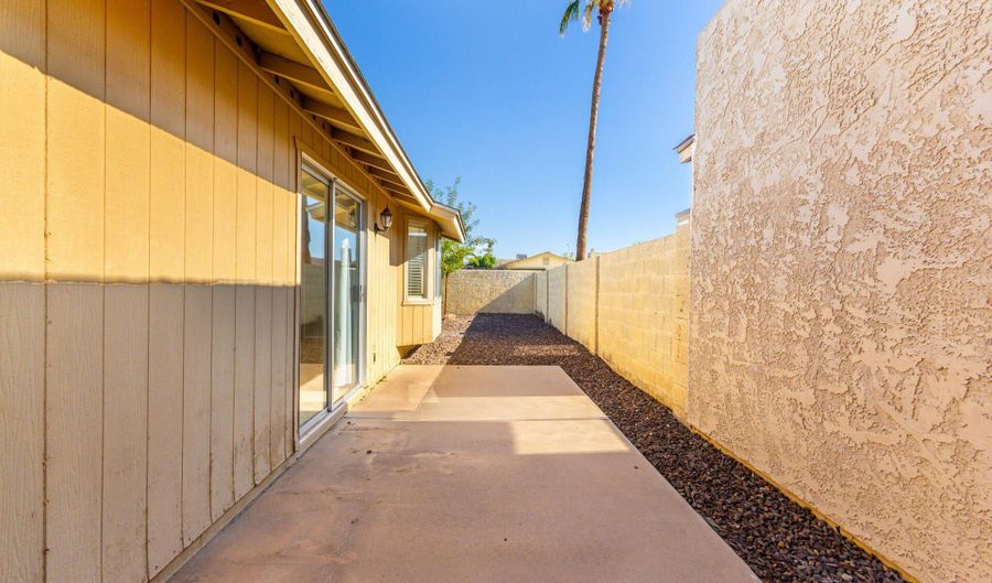 2133 N APOLLO Ct, Chandler, AZ 85224 - 2 Beds, 2 Bath