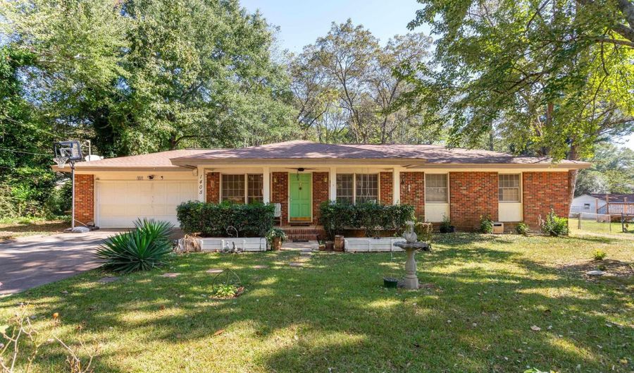 1405 VALLEY Pl, Anniston, AL 36207 - 3 Beds, 2 Bath