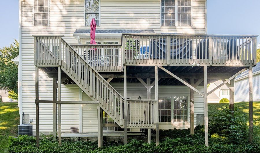 45 Pocono Ln 4, Danbury, CT 06810 - 3 Beds, 4 Bath