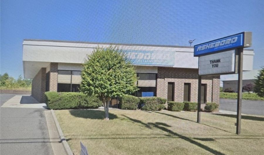 706 S Fayetteville St, Asheboro, NC 27203 - 0 Beds, 0 Bath