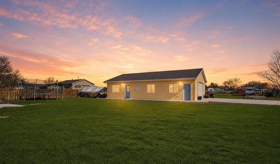 341 N Division St, Cowley, WY 82420 - 0 Beds, 1 Bath