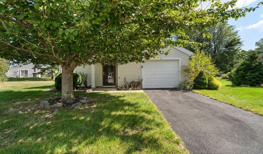7 Tamarack Ct, Barnegat, NJ 08005 - 2 Beds, 1 Bath