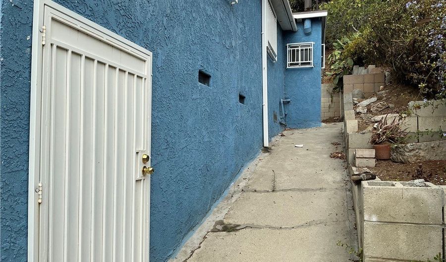 1947 Delta St, Los Angeles, CA 90026 - 2 Beds, 1 Bath