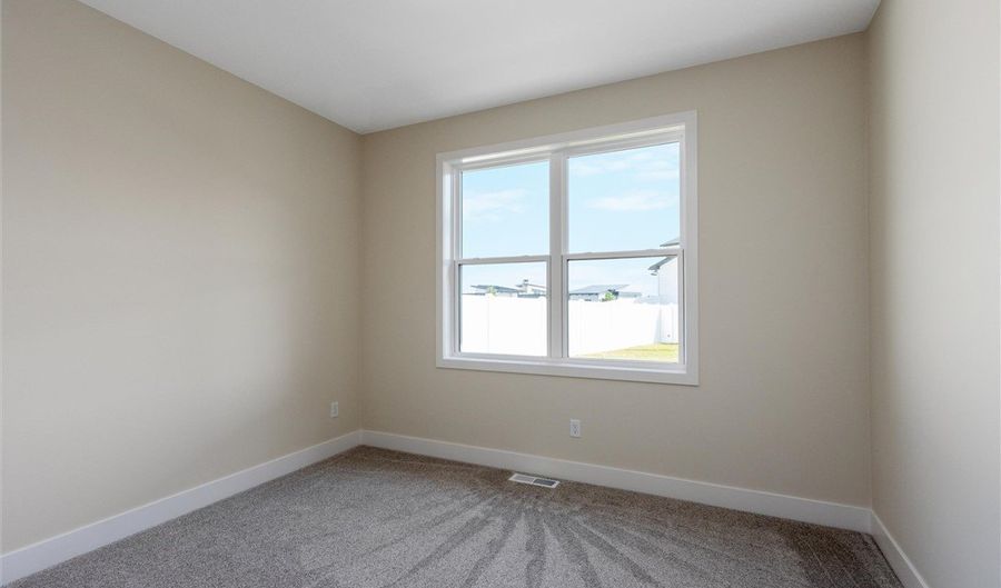 6214 Still River Dr, Billings, MT 59106 - 3 Beds, 2 Bath