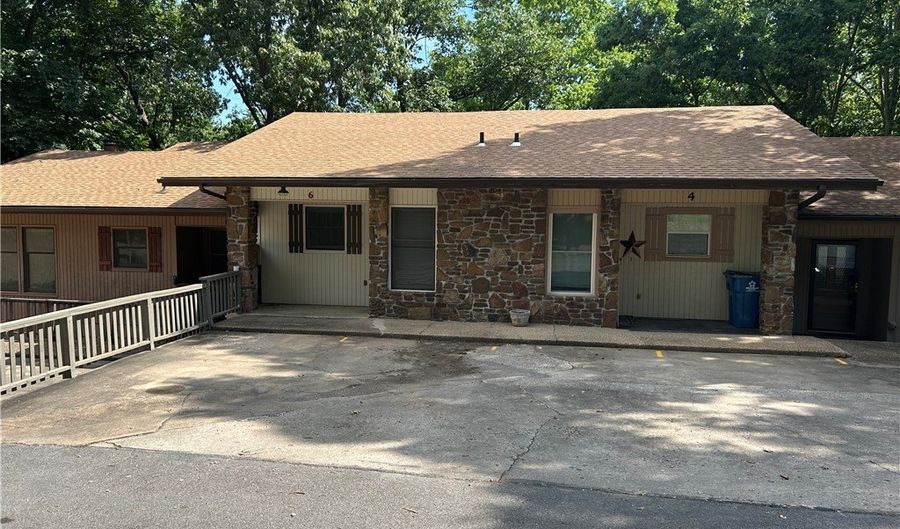6 William Ln, Bella Vista, AR 72715 - 2 Beds, 2 Bath