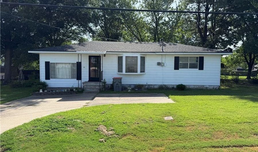 708 11th St, Barling, AR 72923 - 3 Beds, 2 Bath