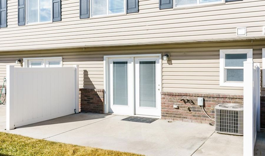 573 Raven Way Apt B, Chubbuck, ID 83202 - 3 Beds, 2 Bath