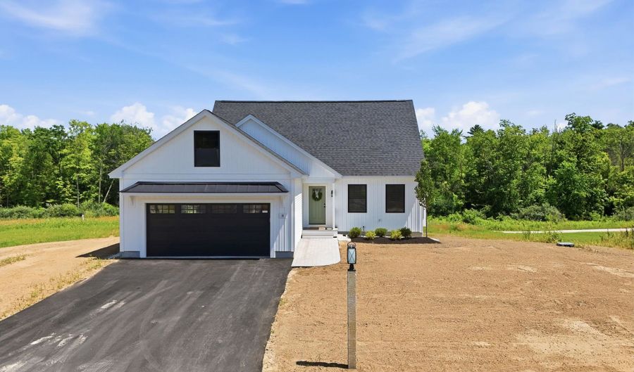 8 Robin Way 7, Chester, NH 03036 - 3 Beds, 3 Bath