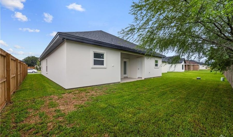 3701 Diamondhead St, Alton, TX 78504 - 3 Beds, 3 Bath