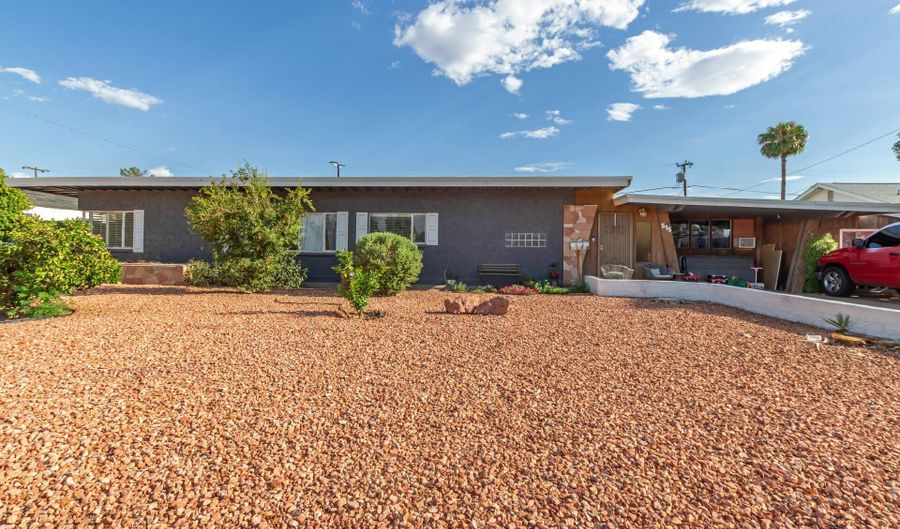 515 W TOLEDO St, Chandler, AZ 85225 - 4 Beds, 2 Bath