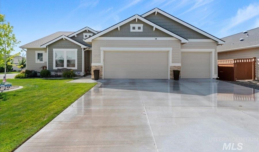 6067 S. Chinook Way, Boise, ID 83709 - 4 Beds, 2 Bath