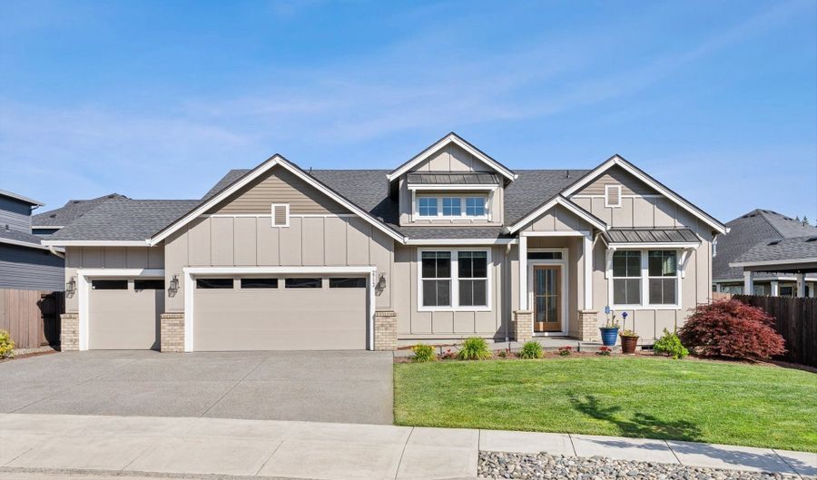 2713 SE 22ND Ave, Battle Ground, WA 98604 - 3 Beds, 2 Bath