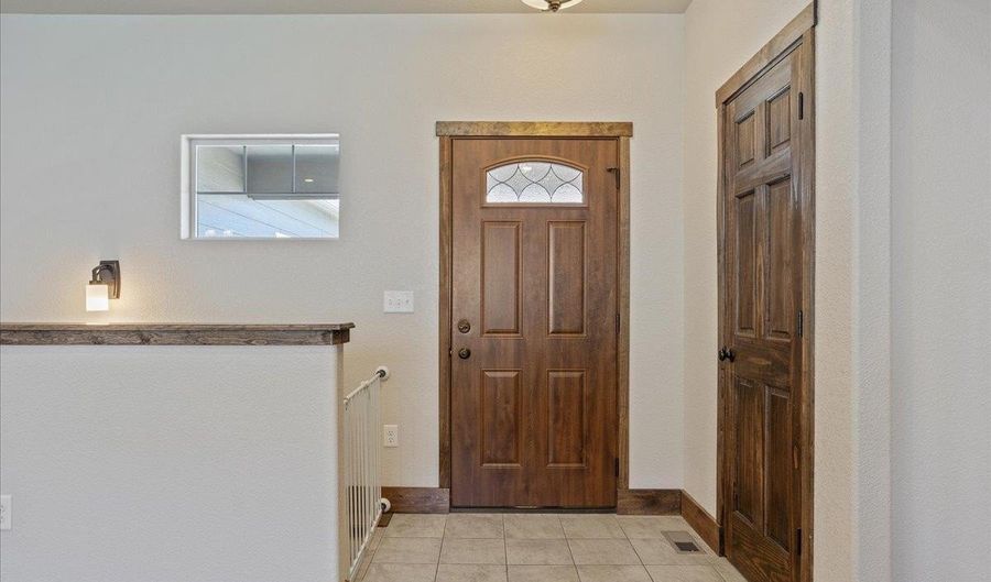 3519 SOWELL St, Cheyenne, WY 82009 - 5 Beds, 3 Bath