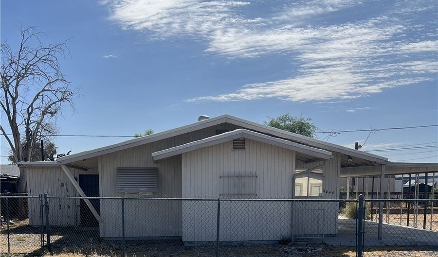 2040 Swan Cv N, Bullhead City, AZ 86442 - 1 Beds, 1 Bath
