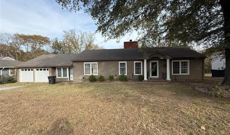 2908 Sheridan Rd, Bartlesville, OK 74006 - 3 Beds, 2 Bath