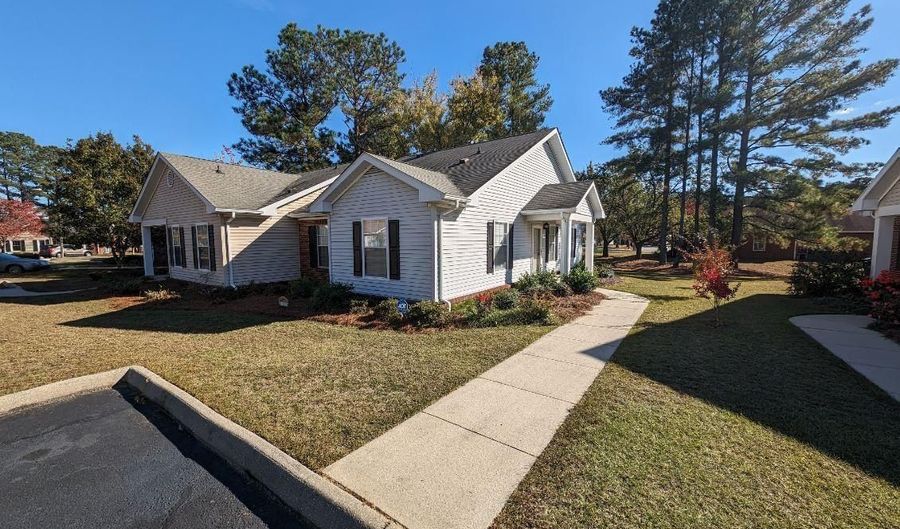 727 Chancery Ln, Aberdeen, NC 28315 - 2 Beds, 1 Bath
