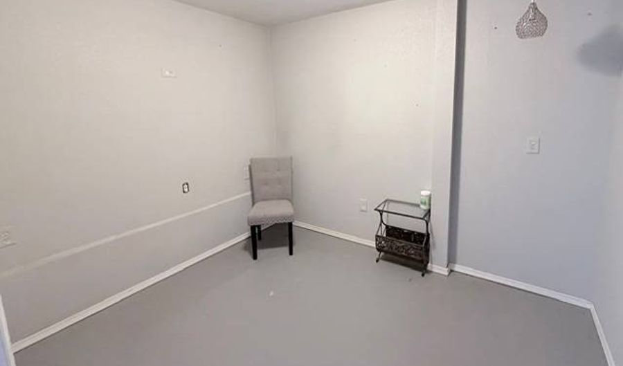 513 Douglas Ave, Beaver, OK 73932 - 0 Beds, 1 Bath
