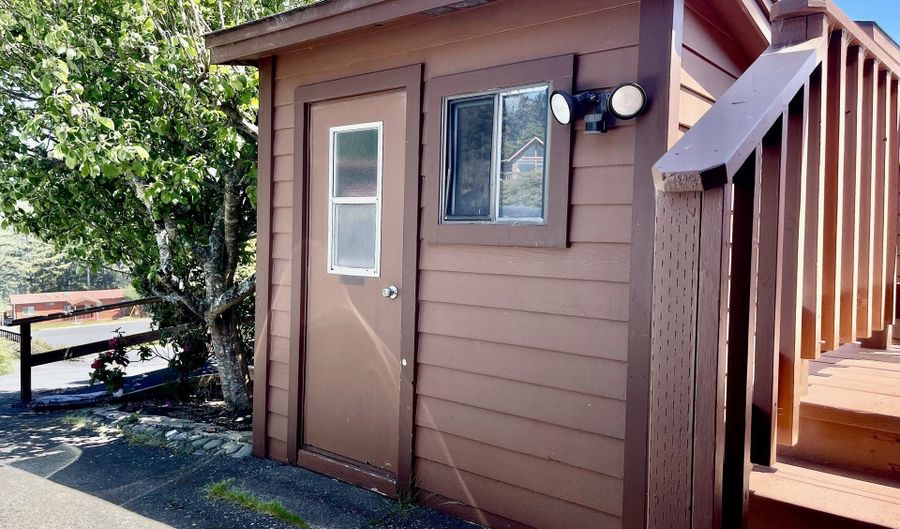 19921 WHALESHEAD Rd # I-3, Brookings, OR 97415 - 1 Beds, 2 Bath